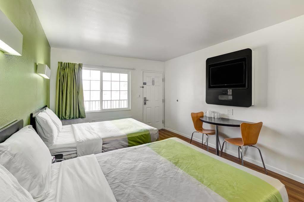 Motel 6-Visalia, Ca Kültér fotó